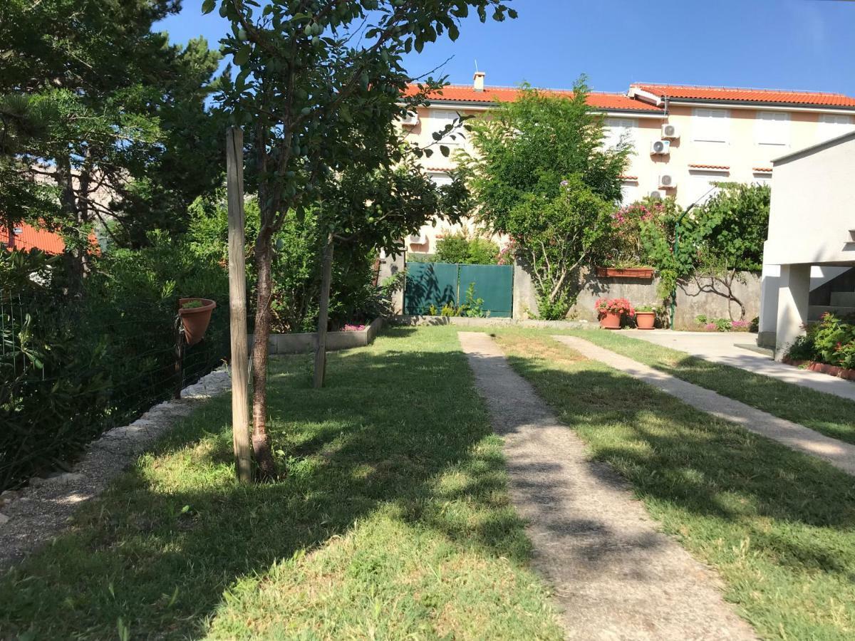 Apartments Lena Baska  Bagian luar foto