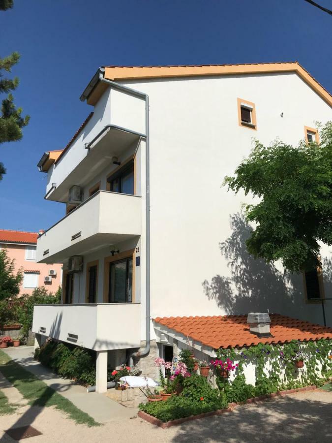 Apartments Lena Baska  Bagian luar foto